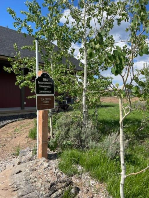 3505 Joseph Dr Cabin With Breathtaking Views, 30 Miles To Yellowstone Island Park Εξωτερικό φωτογραφία