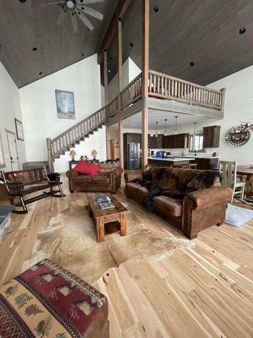 3505 Joseph Dr Cabin With Breathtaking Views, 30 Miles To Yellowstone Island Park Εξωτερικό φωτογραφία