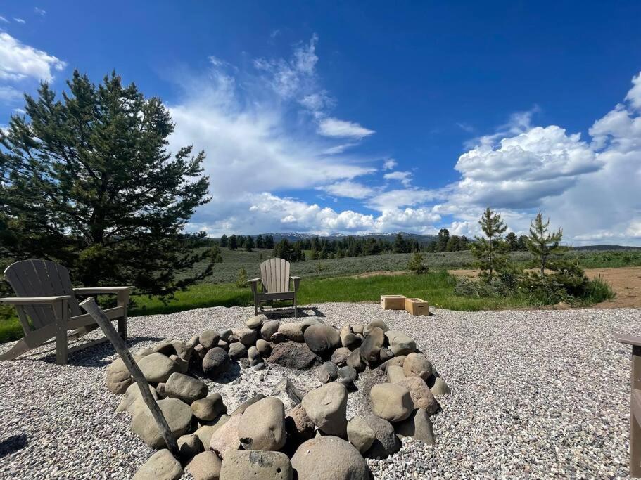 3505 Joseph Dr Cabin With Breathtaking Views, 30 Miles To Yellowstone Island Park Εξωτερικό φωτογραφία